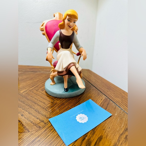 Disney - Picture 2 of 7